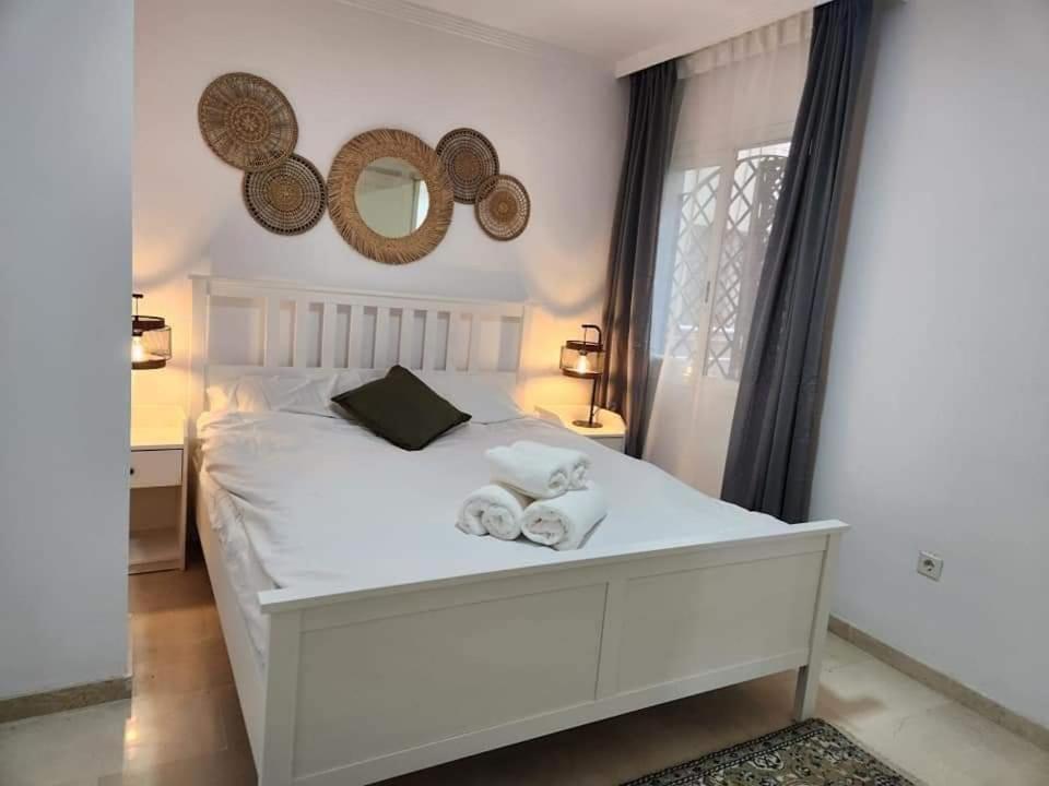 Apartment Beachfront Accommodation Estepona Exterior foto